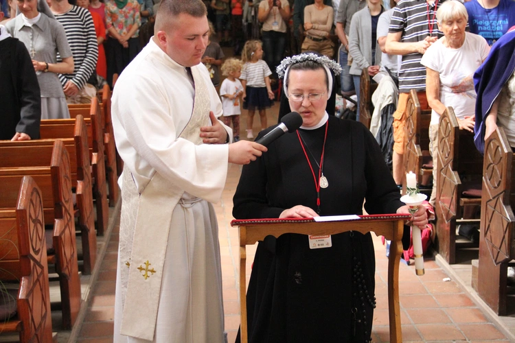 S. Ireneo, piesza pielgrzymka jest Ci wdzięczna!