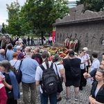 Przy Pomniku Ofiar Rzezi Woli