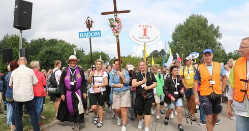 Radomscy pielgrzymi są już w drodze na Jasną Górę!