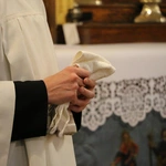 Szczawin Kościelny. Konsekracja ołtarza