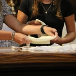 Szczawin Kościelny. Konsekracja ołtarza