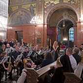  W czasie prawykonania w bazylice Oratorium Piekarskie zostało zarejestrowane i planowane jest wydanie go na płycie.