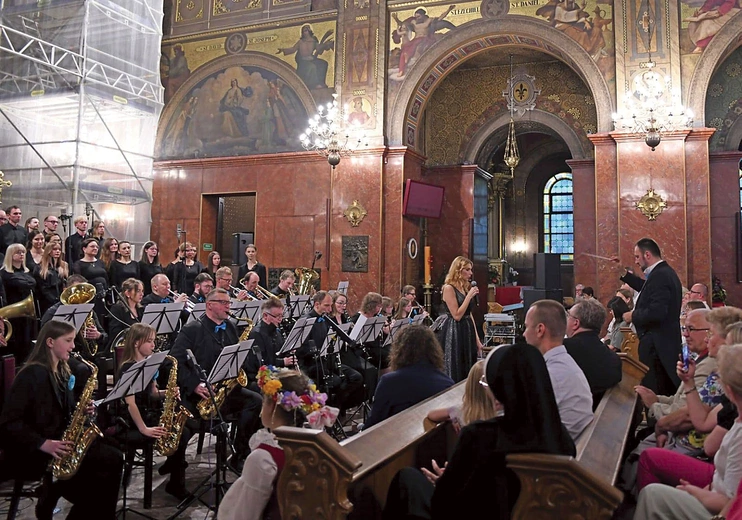  W czasie prawykonania w bazylice Oratorium Piekarskie zostało zarejestrowane i planowane jest wydanie go na płycie.