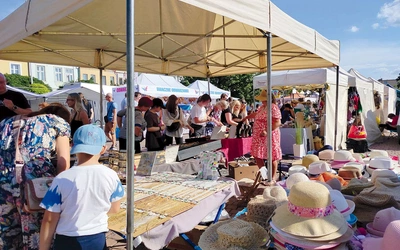 Nie zabrakło słonecznych chwil, a także wielu kupujących.