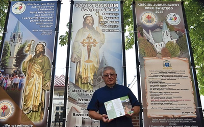 Ks. Józef Drabik prezentuje atrakcyjną propozycję pielgrzymowania.