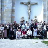 Codziennie pielgrzymowali do kościoła stacyjnego.