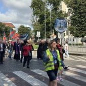 Po raz 30. idą do Matki