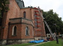 Remont organów i dachu w sandomierskiej katedrze