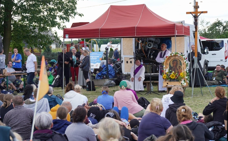 PPW 2025. O Róży Czackiej, powracaniu i pociągu jadącym w złą lub dobrą stronę