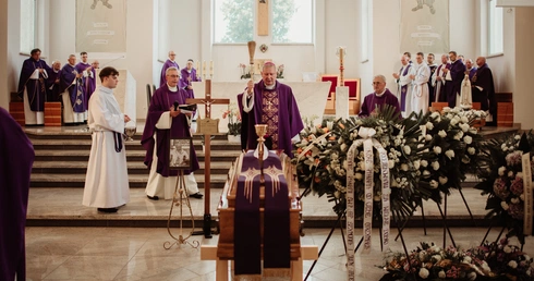 Po prostu… służył