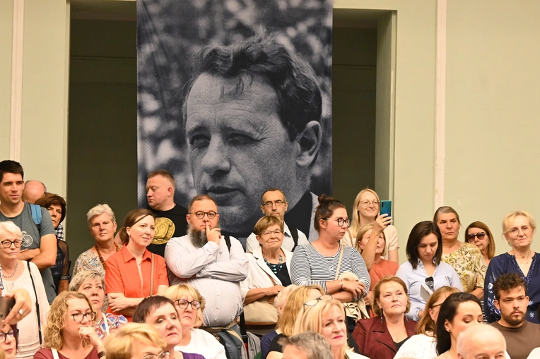 Tischner w centrum Warszawy