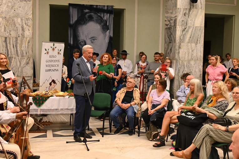 Tischner w centrum Warszawy