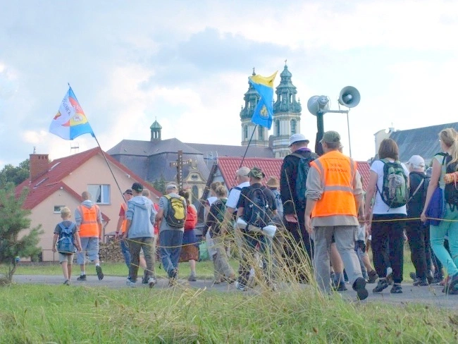 Pieszo do Pani Sudetów