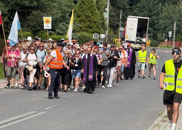 W grupie 15 pielgrzymują przede wszystkim mieszkańcy Ziemi Przysuskiej.