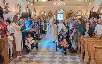 Wierni z dekanatu koneckiego już na szlaku pielgrzymkowym
