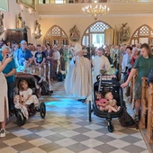 Wierni z dekanatu koneckiego już na szlaku pielgrzymkowym