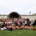 Pątnicy u bł. Wincentego Kadłubka