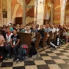 Pątnicy u bł. Wincentego Kadłubka