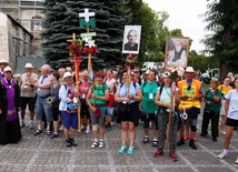 Pielgrzymi ze Stalowej Woli u bł. Wincentego Kadłubka