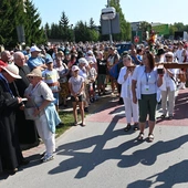 W kolumnie opoczyńskiej pielgrzymuje ok. 1200 pątników.