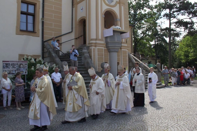 Metropolitalna uroczystość ku czci św. Jacka w Kamieniu Śląskim