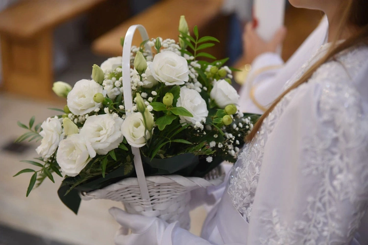 Radomyśl Wielki - poświęcenie ołtarza