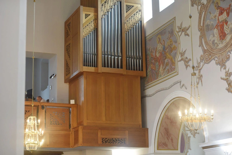 Radomyśl Wielki - poświęcenie ołtarza