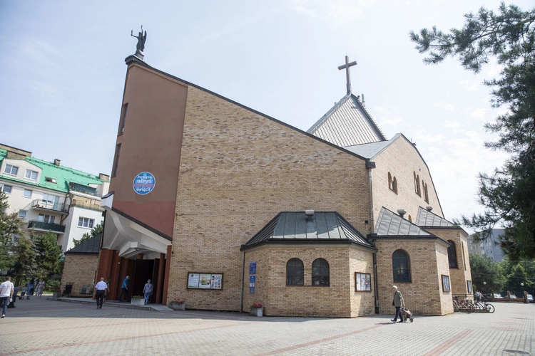 Michalicka parafia z nowym proboszczem