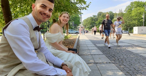 Zosia i Filip, stągiew z Wrocławia i droga na Gody Baranka