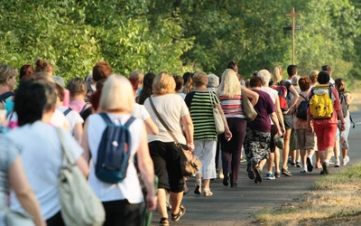 Zaproszenie na pielgrzymkę kobiet i dziewcząt do Piekar Śląskich 