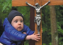 Ich życie to nieustanna pielgrzymka. Świadectwo rodziców chorego Filipka