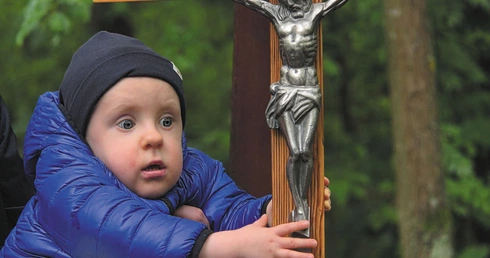 Ich życie to nieustanna pielgrzymka. Świadectwo rodziców chorego Filipka