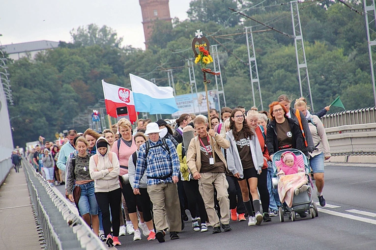 Z Płocka na trasę wyszło ok. 700 pielgrzymów.