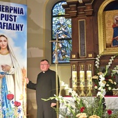 – Na renowację czekają jeszcze ołtarz główny, ambona i chrzcielnica – mówi ks. proboszcz Mirosław Tragarz.