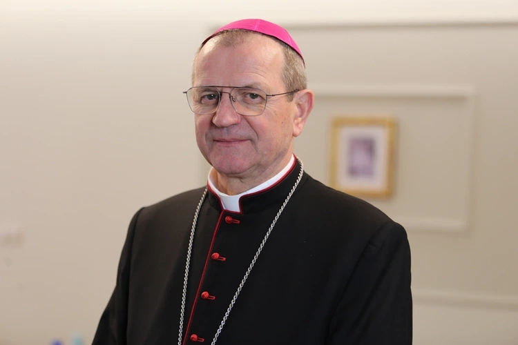 Przewodniczący KEP zachęca do dziękczynienia za dar wolności w 105. rocznicę "Cudu nad Wisłą"