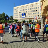 Pieszo do Pani Sudetów