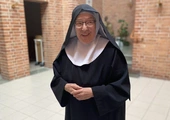 Siostra Katharina, przeorysza klasztoru