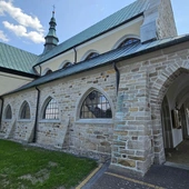 Uratowano zabytkowy kościół w Chlewiskach