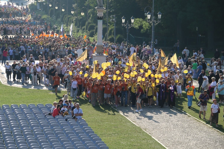 Pielgrzymka 2025. Wejście na Jasną Górę