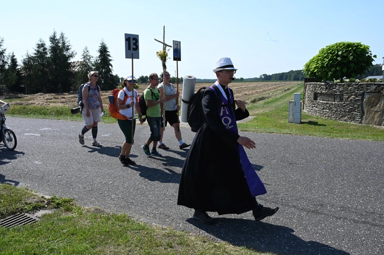 Postój obiadowy w Gwoździanach