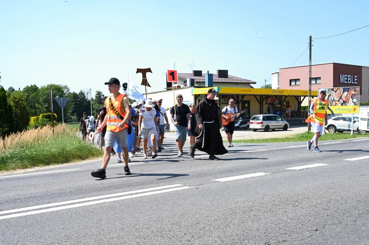 Postój obiadowy w Gwoździanach