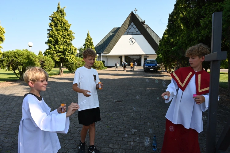 Ciasna wita pielgrzymów