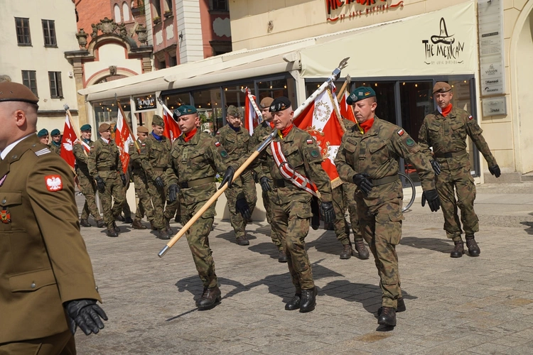 Uroczystość Wniebowzięcia NMP i Święto Wojska Polskiego w bazylice św. Elżbiety we Wrocławiu