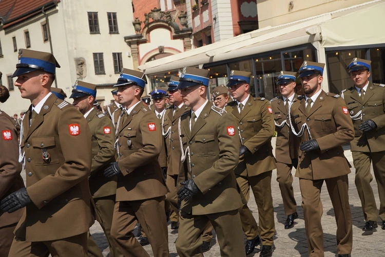 Uroczystość Wniebowzięcia NMP i Święto Wojska Polskiego w bazylice św. Elżbiety we Wrocławiu