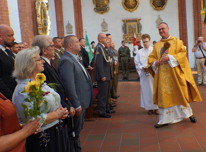 Uroczystość Wniebowzięcia NMP i Święto Wojska Polskiego w bazylice św. Elżbiety we Wrocławiu