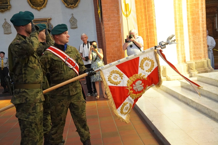 Uroczystość Wniebowzięcia NMP i Święto Wojska Polskiego w bazylice św. Elżbiety we Wrocławiu