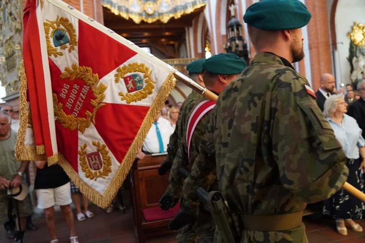 Uroczystość Wniebowzięcia NMP i Święto Wojska Polskiego w bazylice św. Elżbiety we Wrocławiu