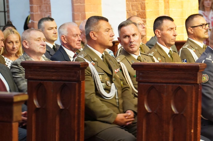 Uroczystość Wniebowzięcia NMP i Święto Wojska Polskiego w bazylice św. Elżbiety we Wrocławiu