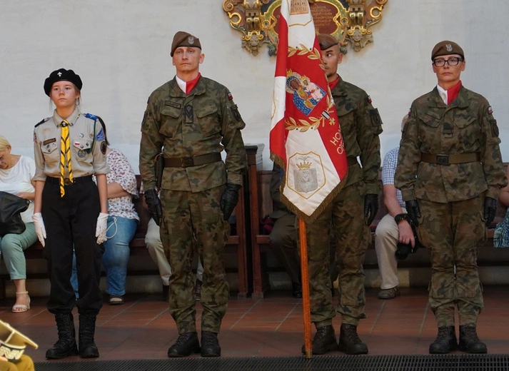Uroczystość Wniebowzięcia NMP i Święto Wojska Polskiego w bazylice św. Elżbiety we Wrocławiu