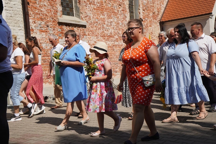 Z Wniebowziętą w Ligocie Książęcej